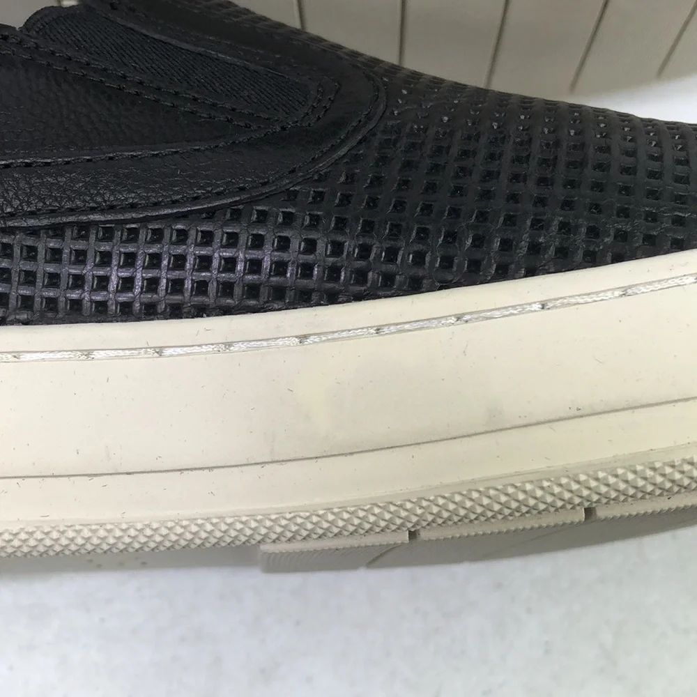 VINCE Ace Slip On Loafer Shoes Mismatch Size
